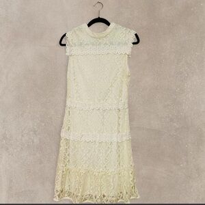Julia Jordan Cream Lace Maxi Dress